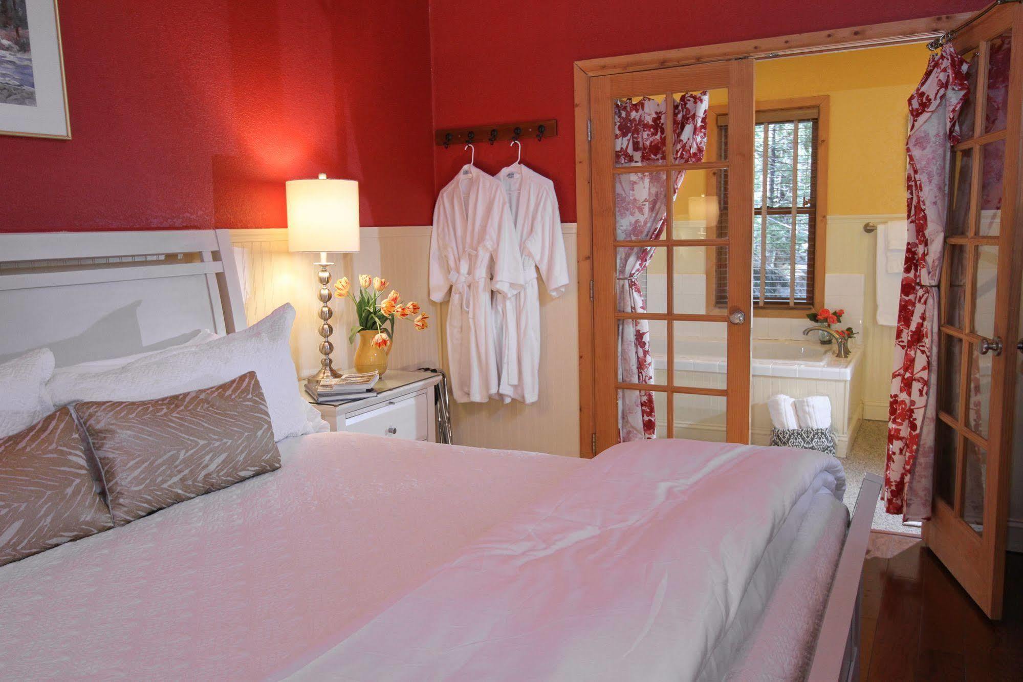 Elliott House Boutique Inn 谢弗湖 外观 照片